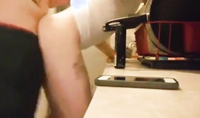 Muscular Daddy Barebacks His Boy in the Bathroom 2