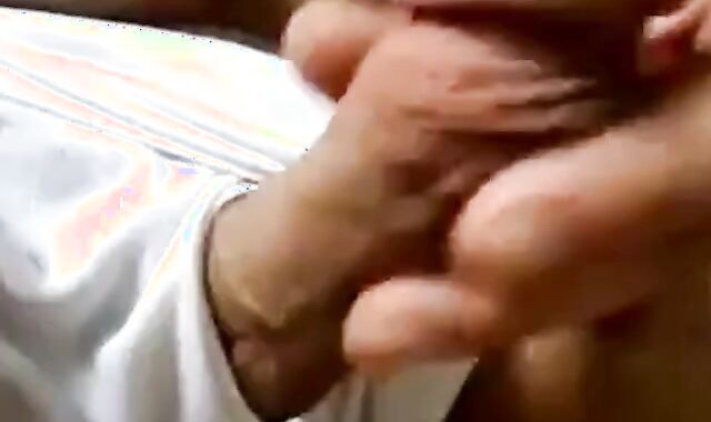 Fat Amateur Gets a Thick 5-Inch Boner 2