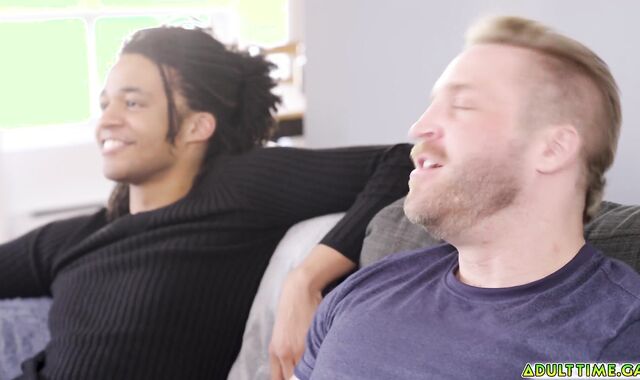 Bros Jerk Off Challenge Turns Gay