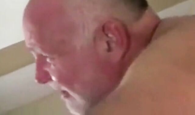 Big-Cock Daddy Barebacks Amateur Chocolate-Eating Grandpa Bear