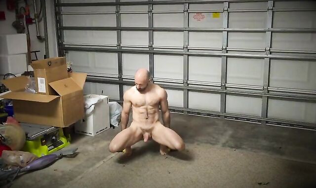 Fit Muscle Daddy Cums Handsfree on Big Cock