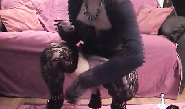 Sissy's Anal Fisting Fun 2