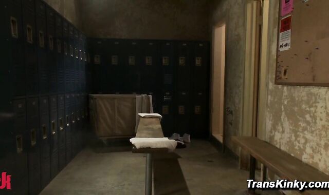 Stunning Paris Pirelli Raw Massage