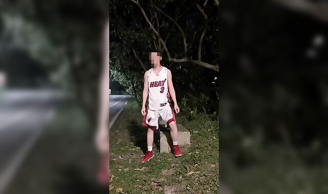 Gay Amateur: Outside Japanese Kit Piss