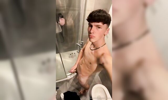 Gay Solo: Lewis Boothy Pre Shower Dick