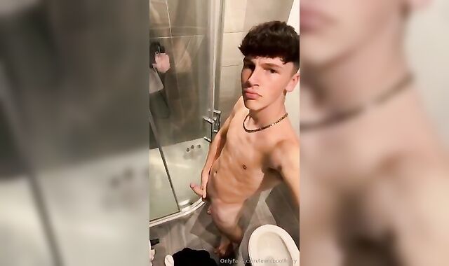 Gay Solo: Lewis Boothy Pre Shower Dick