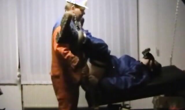Bearded Daddy Barebacks Worker