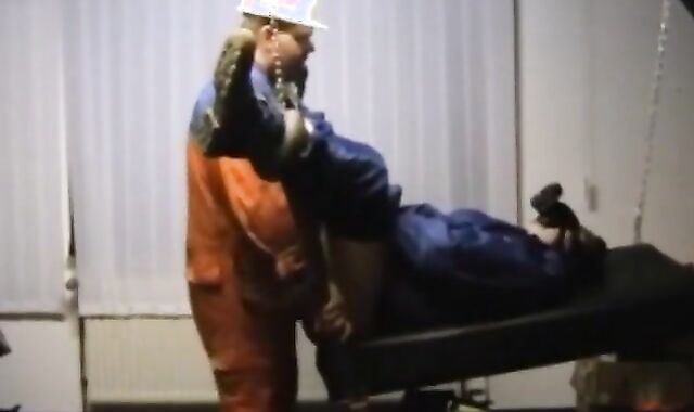 Bearded Daddy Barebacks Worker