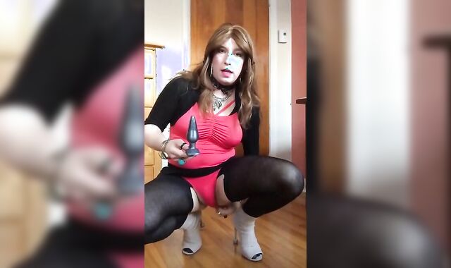 Crossdresser's Anal Fun with Butt Plug