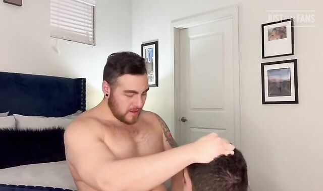 Bareback: 2 Chubby Guys Fuck Doggy