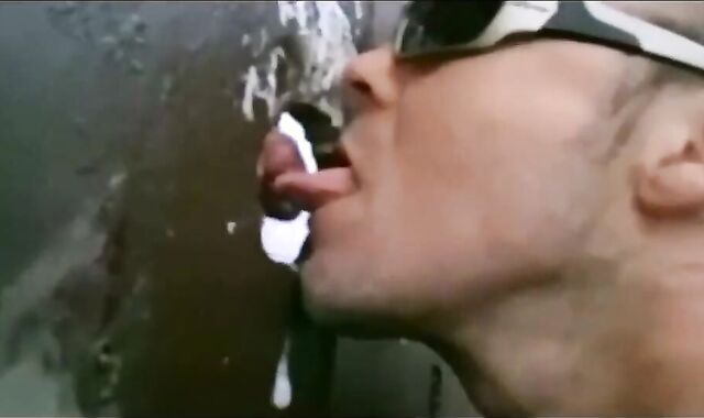 Glory Hole Fun: Amateur Big Cocks Bareback 2