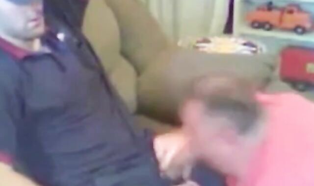 Big Cock Amateur Gets Blowjob