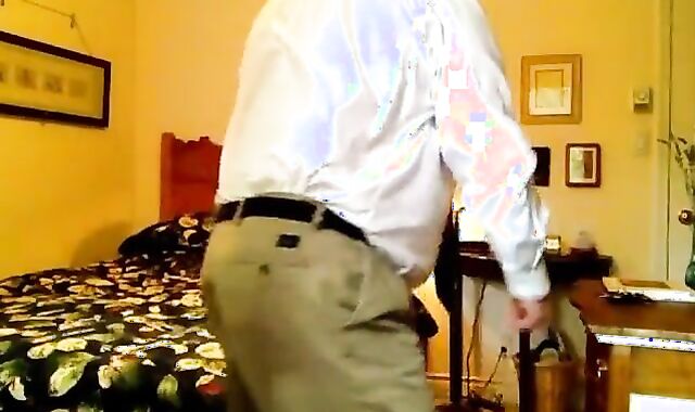 Bear Daddy's Striptease 2