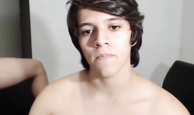 Gay Amateur: Lukas Very Hot