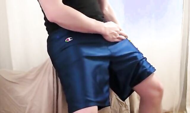 Gay Amateur: Enjoying my Nike Jordan bbshorts