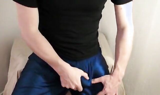 Gay Amateur: Enjoying my Nike Jordan bbshorts