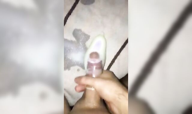 Gay Solo: Fake Hyperspermia In Condom