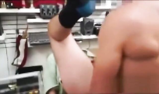 Gay Amateur: pawn shop thief