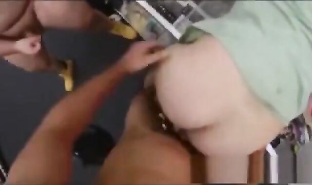 Gay Amateur: pawn shop thief