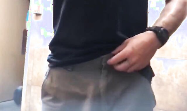 Gay Amateur: Urinal Contd