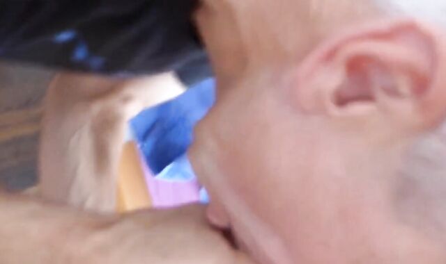 Breeding Daddy's Gaping Hole Bareback