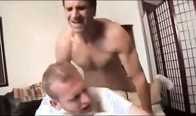 Hunk de Nueva York en un vídeo amateur gay