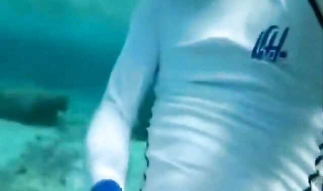 18: fish eat cums in ocean