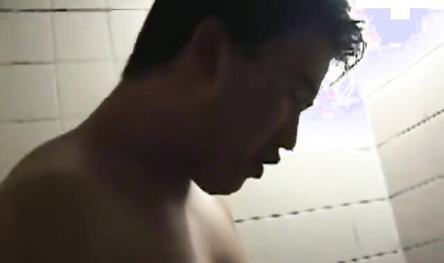 18: Korean gay sauna 1