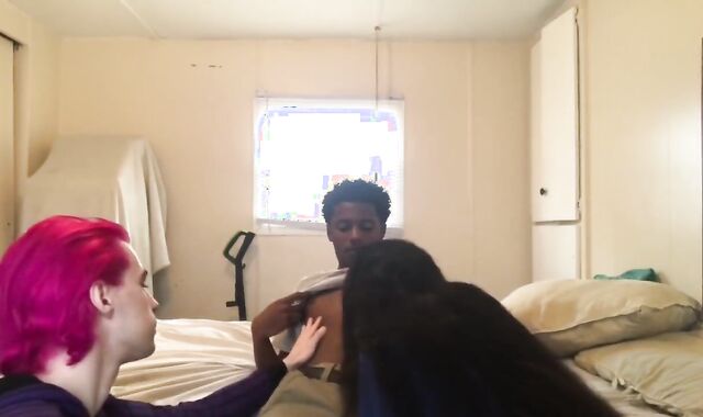 Tasty Fem Couple Nailed By Black Dl Thug
