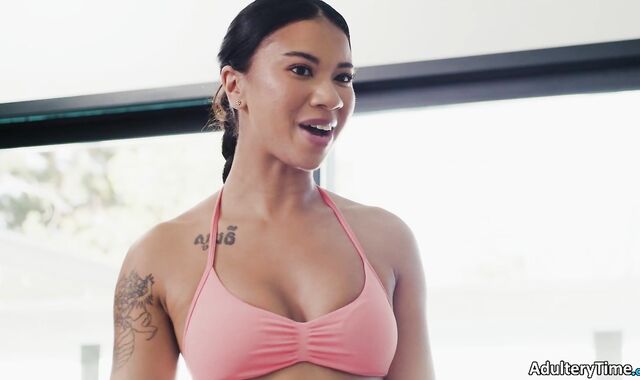 Ameena Green Sucks Trans Gym Partner