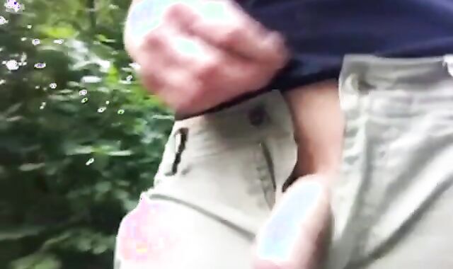 Outdoor Handjob for a Big-Cocked Hunk 2