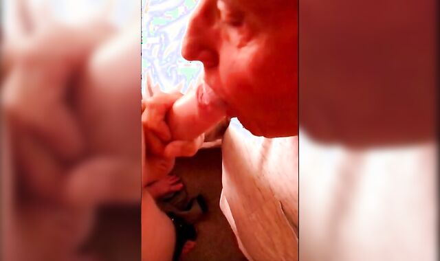 Grindr Hookup: Sucking and Wanking a Big Cock 2