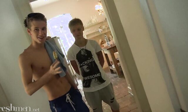 Cute Skinny Blonde Twink Masturbating