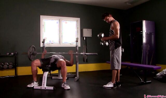 Marcus Mojo: Extracting the Strength of Their Six pack at the Gym