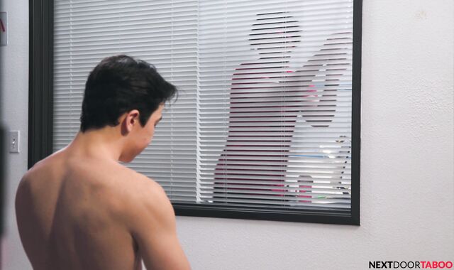 Next Door Taboo: Unexperienced Locker Guest room Joy