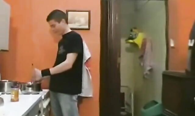3-some Tw-nks