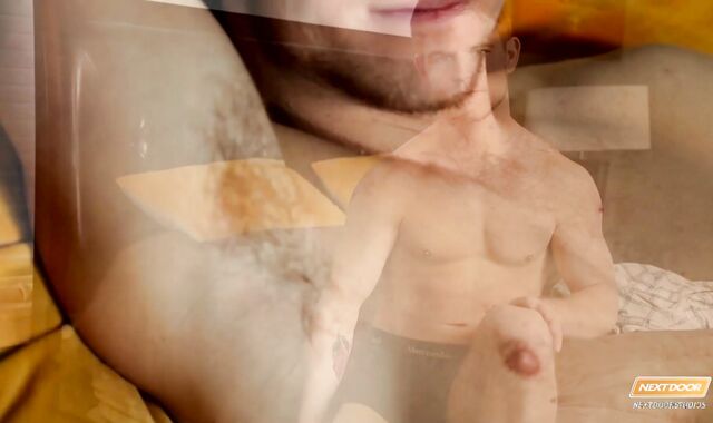 Next Door Masculine: Wanking Minx in Soccer Cut-offs