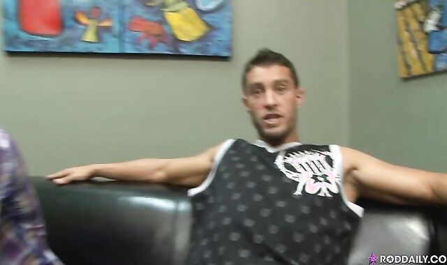 Pink cigar Daily: Sudden Guest? Prick Invites Brittany Amber