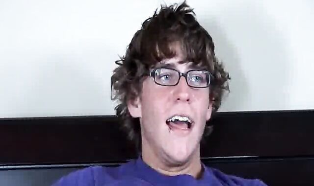 Zack Milks His humongous trunk