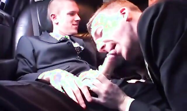 Limousine threesome moist