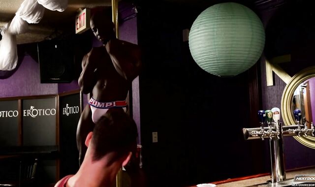 Next Door Studios: Jay Eats and Deep-throats Brandon's Bootie