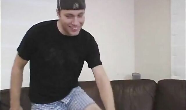 jiggly Foreskin fellatio job