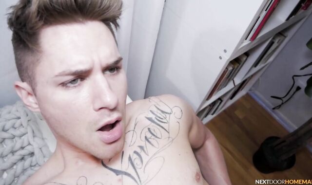 Next Door Homemade: Hefty Dicked Lads Love Deep Facehole