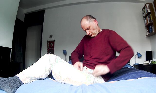 Kudoslong Striping And fapping His trimmed Uncircumcised man rod