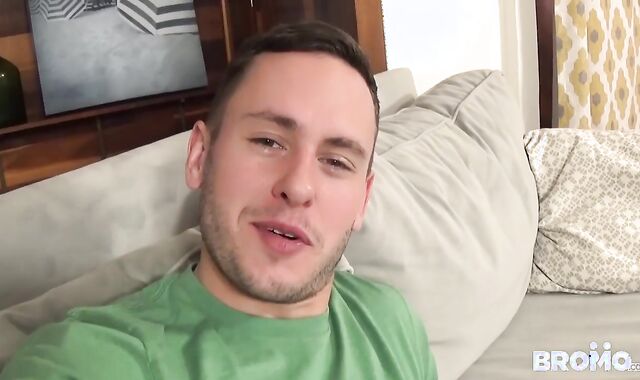 Bromo: Ginormous Lollipop vs. Petite Bum: A Tale of Lads and Jocks