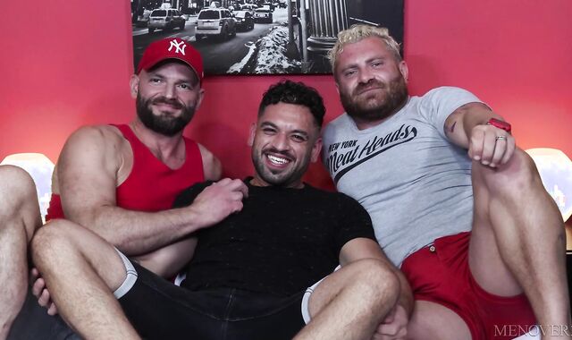 Pride Studios: Grizzly Sandwich for Platinum-blonde