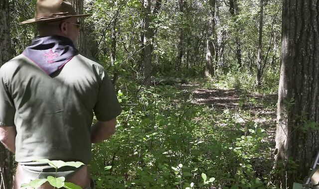 scoutboys: Wooly Muscle Dad Takes Manage