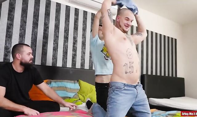BringMeABoy – Martin Dajnar, Desmond Cooper & Evan Novak