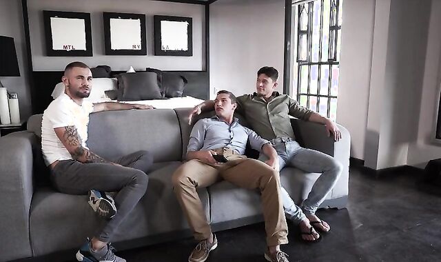 three Room Barefuck With fake penis