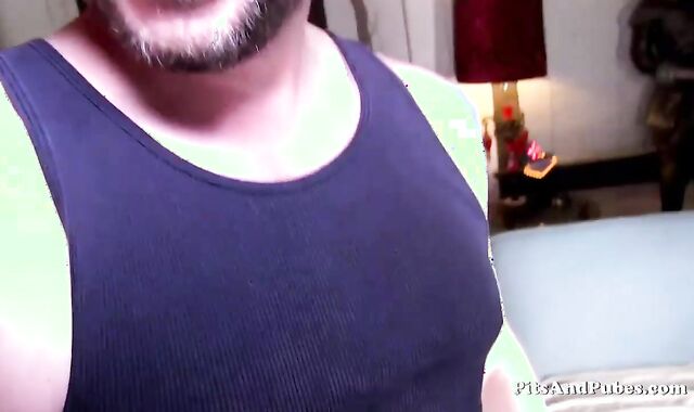 PitsAndPubes - Christian Matthews flashes enormous beefstick